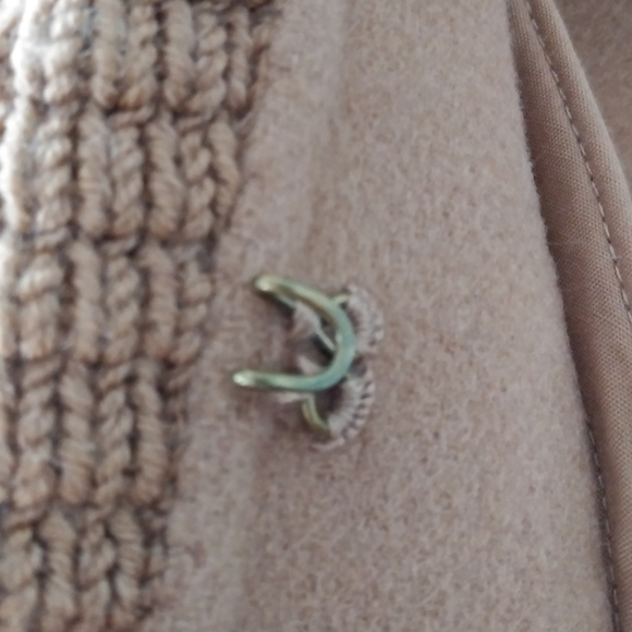 Mackage sweater vest - Picture 9 of 13